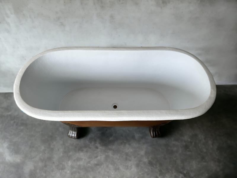 CLAW FOOT BATHTUB LUXIA