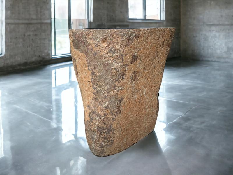 SOCKELWASCHTISCH AUS MASSIVEM NATURSTEIN