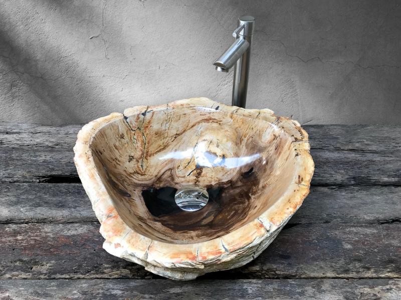 VASQUE DE BAIN EN BOIS FOSSILISE ZAMBIA