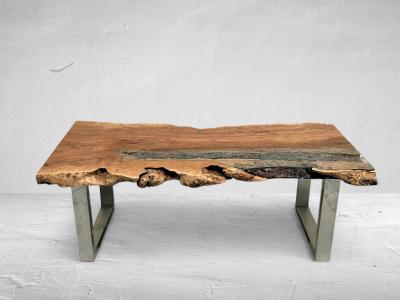 ESSTISCH AUS EXOTISCHEM HOLZ ARAVA