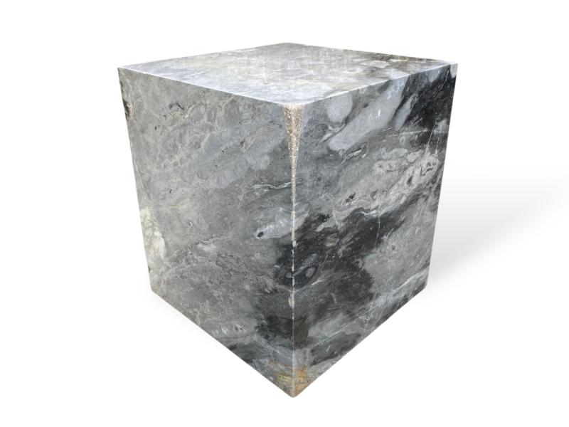 MESA CUADRADA MARMOL