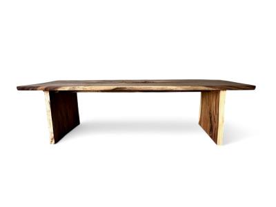 TABLE EN BOIS SOLIDE - SALENTO