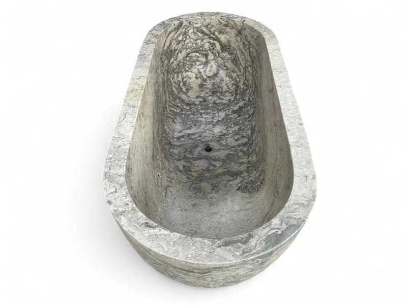 GRAUE MARMORBADEWANNE PORTIER