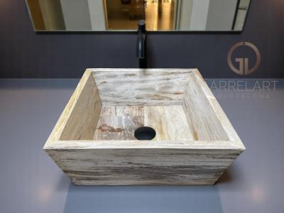 QUADRATISCHES WASCHBECKEN AUS FOSSILEM HOLZ IVORY