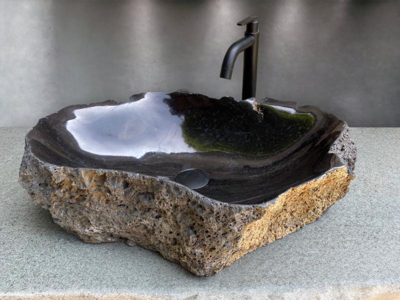 VASQUE EN PIERRE DIAMOND