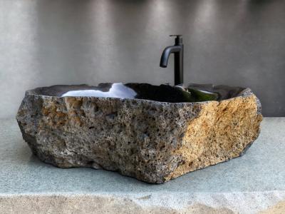 VASQUE EN PIERRE DIAMOND