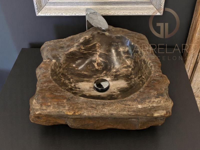 VASQUE EN BOIS PETRIFIE NICOLA VASQUE EN BOIS PETRIFIE NICOLA