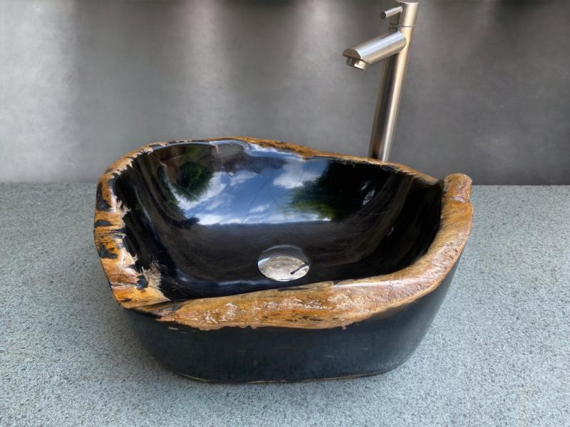 VASQUE EN BOIS PETRIFIE KING