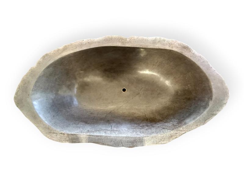 EXKLUSIVE BADEWANNE AUS STEIN