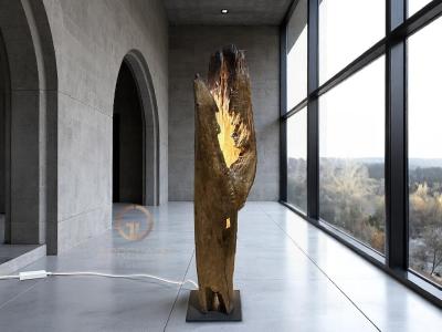 LAMPADA DA TERRA IN LEGNO