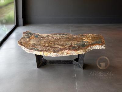 COFFEE TABLE IN NATURAL COLOURS