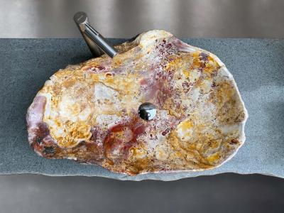 EXKLUSIVES WASCHBECKEN AUS NATURSTEIN