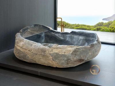 NATURAL STONE BATHTUB LOANA