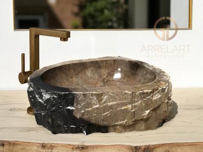 WASCHBECKEN AUS FOSSILEM HOLZ MOANDA