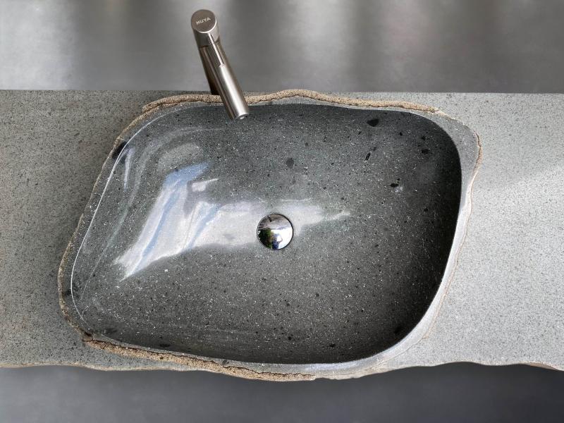 EXCLUSIVE NATURAL STONE WASHBASIN
NUSA DUA