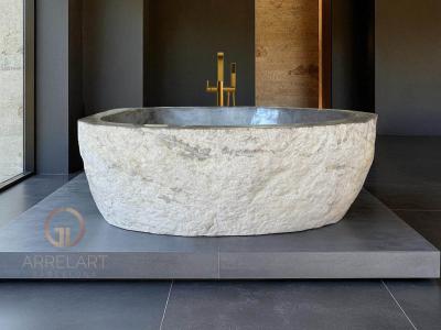 BADEWANNE AUS NATURSTEIN MANACOR