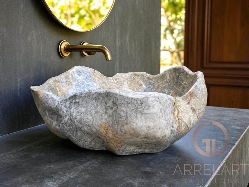 LAVANDINO IN MARMO NEI COLORI NATURALI VINCI