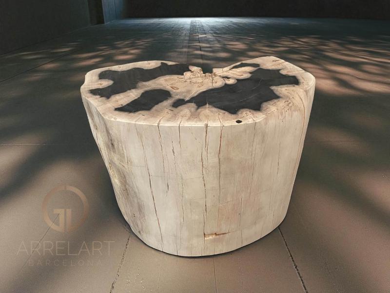 DEKORATIVER HOCKER LOUIS