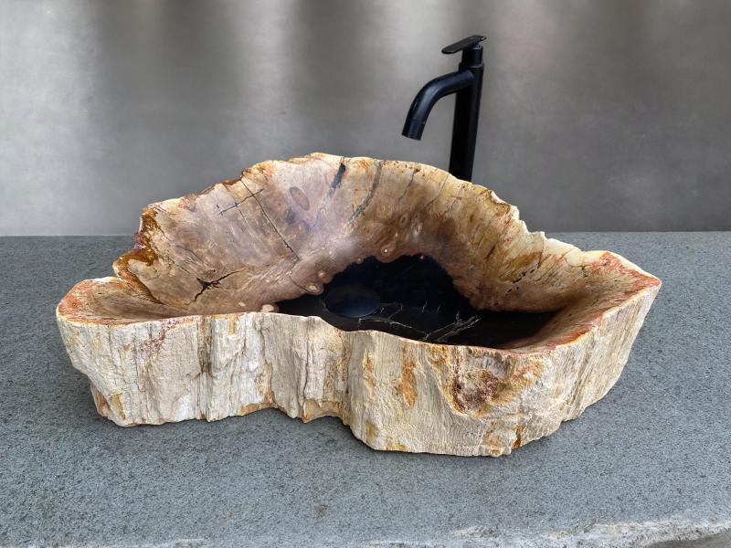 EXCLUSIVE SINK IN PETRIFIED WOOD DARYL