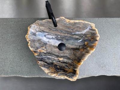 WASCHBECKEN AUS MEHRFARBIGEM STEIN MISURI