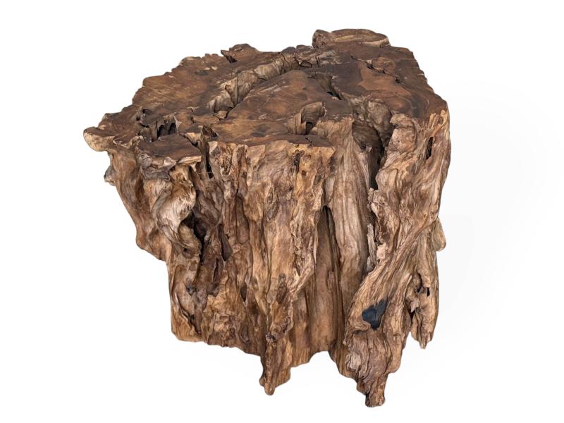 ORGANISCHER HOCKER AUS TEAKHOLZ