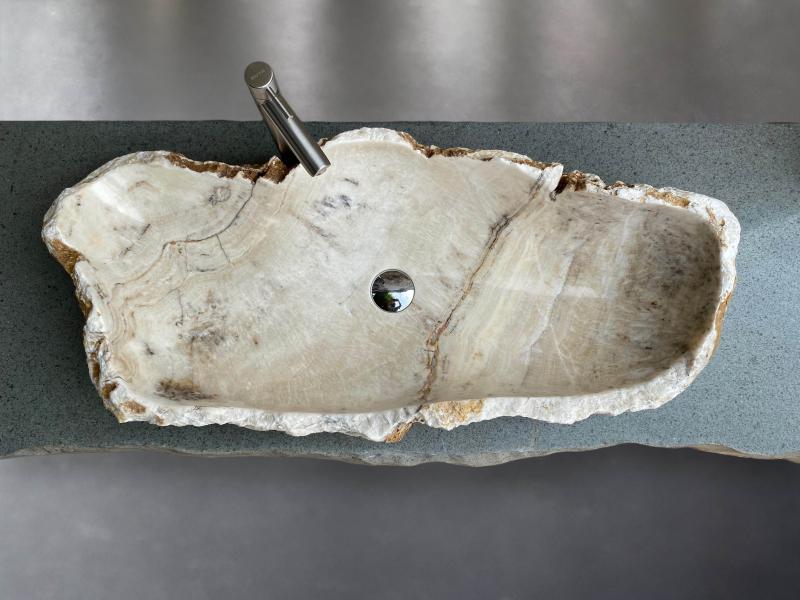 WHITE STONE WASHBASIN ROME