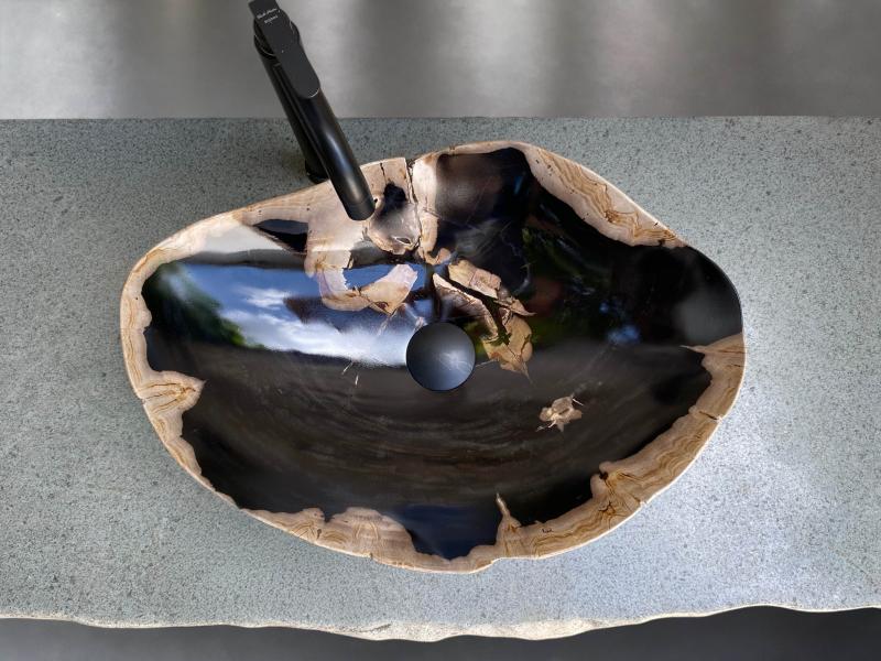 EXCLUSIF VASQUE EN BOIS PETRIFIE BALI