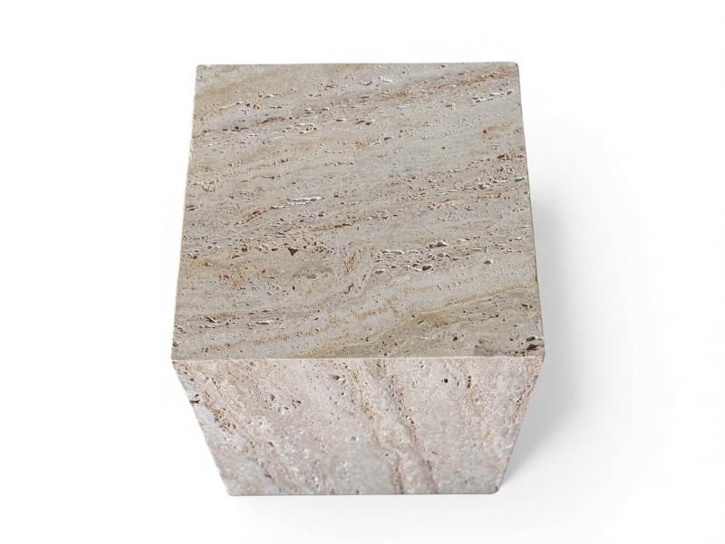 SGABELLO QUADRATO IN MARMO TOSSA