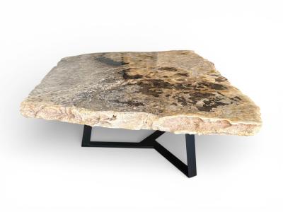 MESA DE CENTRO ORGANICA DE PIEDRA BAYONA