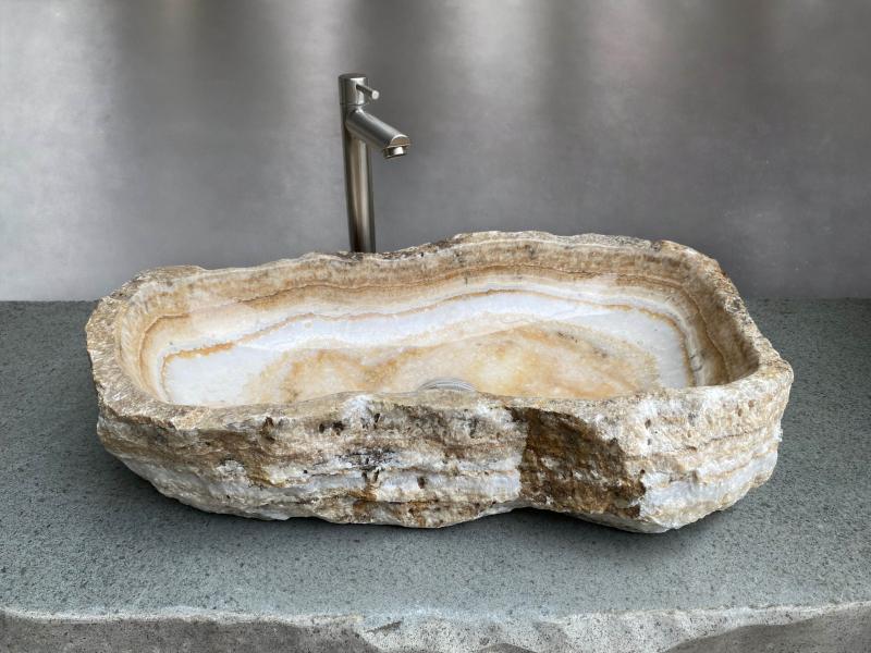 LAVABO IN PIETRA YVORNE