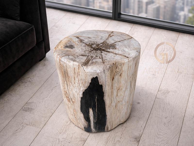 TABURETE MACIZO DE MADERA PETRIFICADA SAVINA