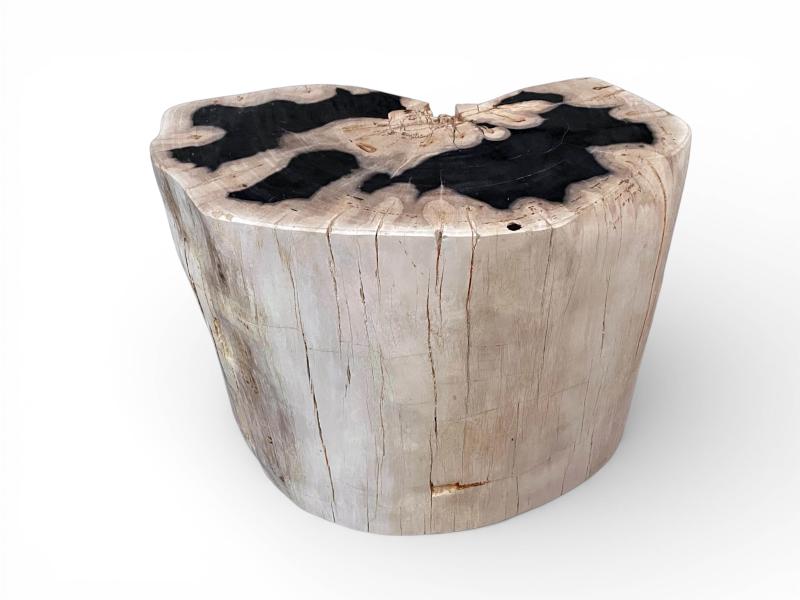 DEKORATIVER HOCKER LOUIS