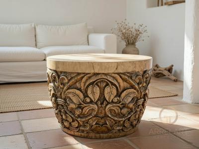 GESCHNITZTER COUCHTISCH AUS HOLZ MURANO