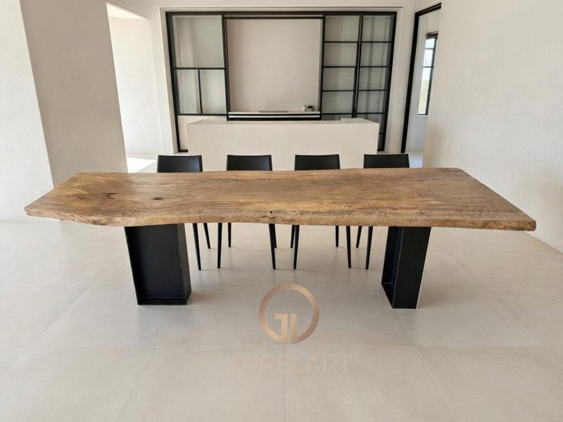 ESSTISCH AUS MASSIVHOLZ MALLORCA