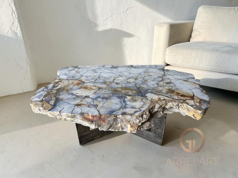 MESA DE CENTRO DE PIEDRA FOSILIZADA MONACO