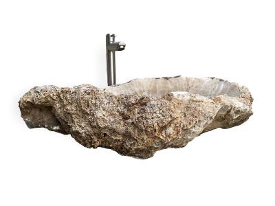 AUSGEWAHLTES WASCHBECKEN AUS NATURSTEIN MONTCLAR