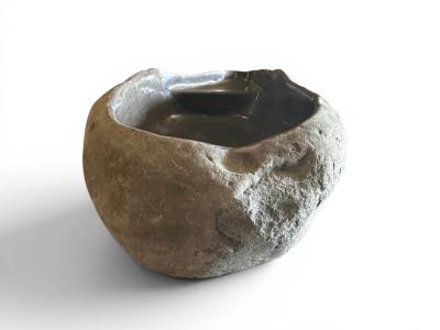 NATURAL STONE BATHTUB LOANA