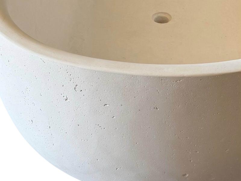 SKULPTURALE BADEWANNE WEISS MARATEA