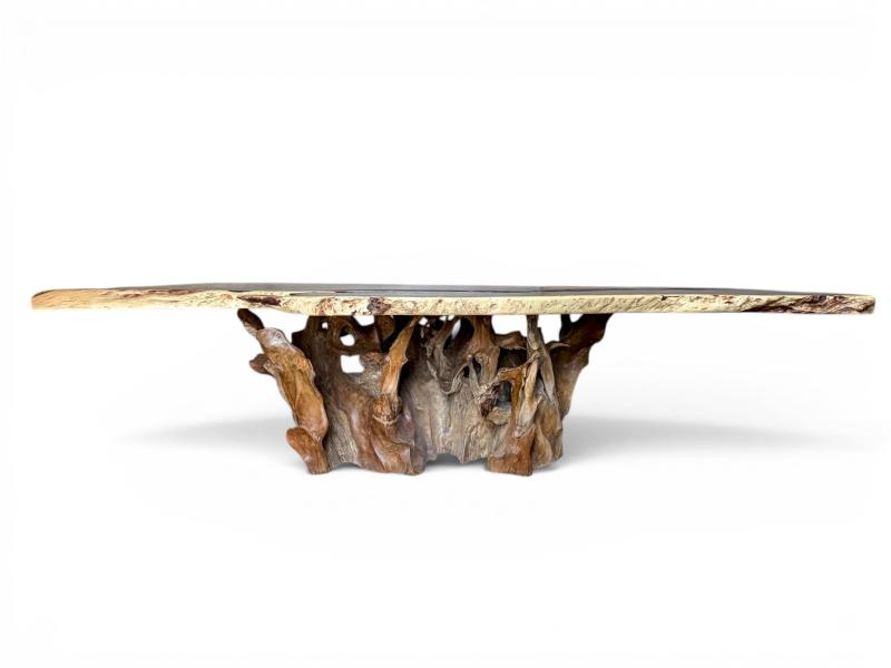 WOODEN DINING TABLE CORALINE