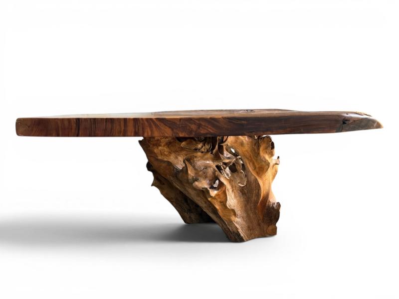 WOODEN DINING TABLE CORALINE