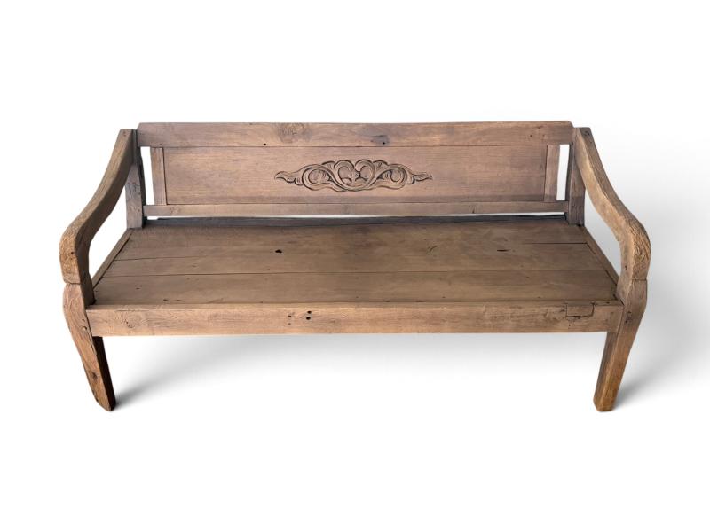 BANQUETA DE MADERA ANTIGUA