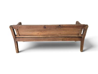 MUEBLE DE MADERA ANTIGUA