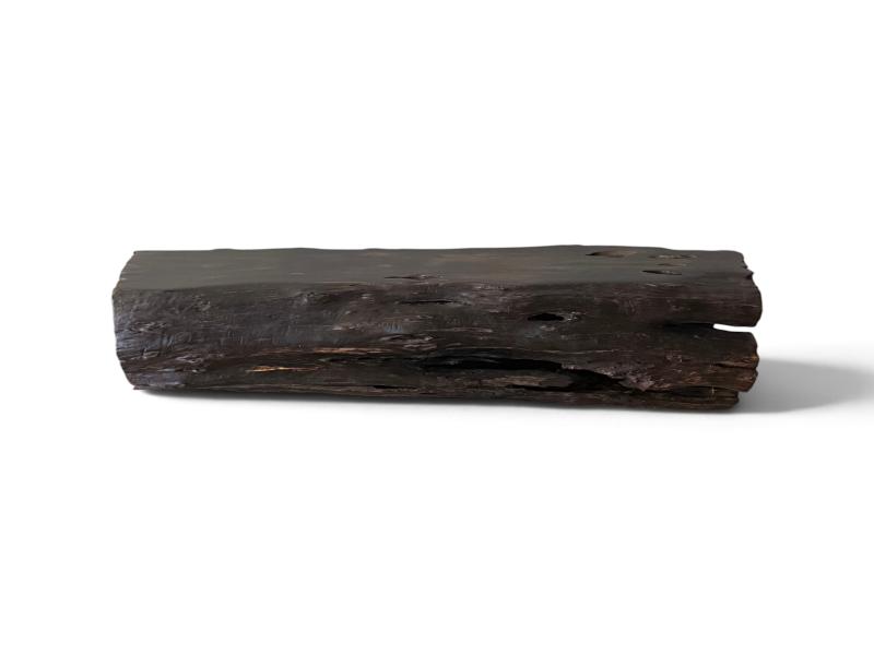 BANQUETA OSCURA DE MADERA